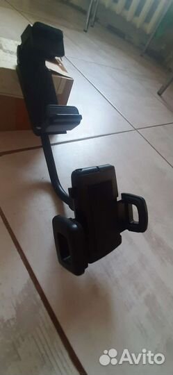Держатель для телефона в машину