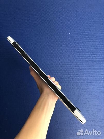 Apple MacBook Air 11 Mid 2011 128гб / Идеал