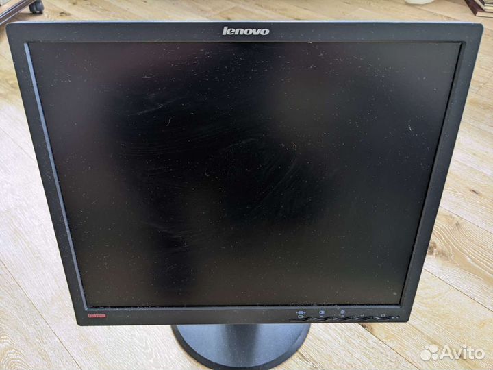 Монитор TFT 19