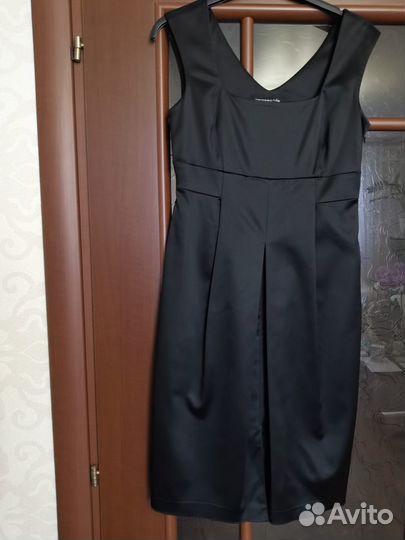 Платье коктейльное 44