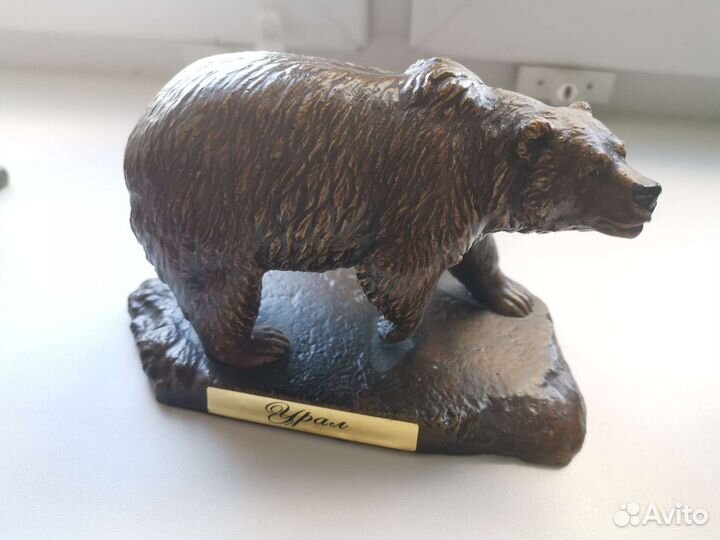 Фигурка медведь