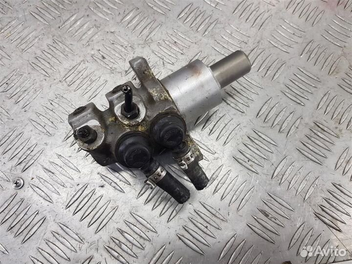 Цилиндр тормозов главный Фиат Doblo