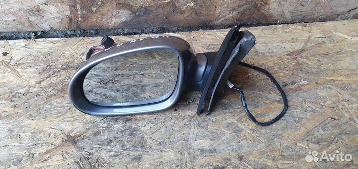Зеркало левое электрическое Volkswagen Golf V 200