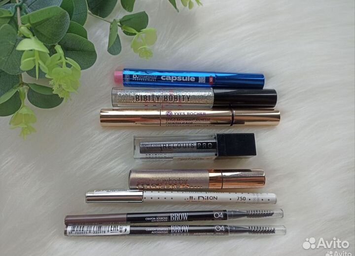 Декоративная косметика пакетом