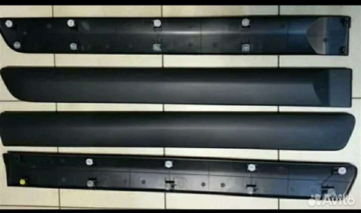 Молдинги на двери Лада Ларгус