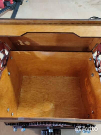 Деревянная шкатулка новая