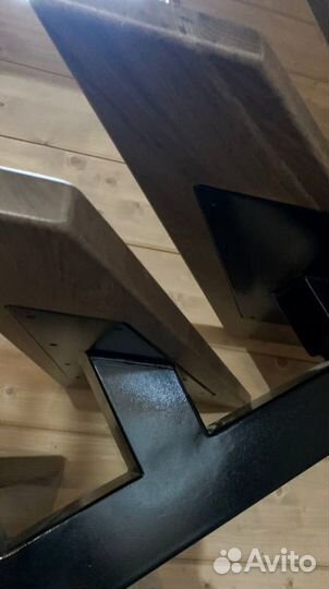 Облицовка лестничного металлокаркаса деревом