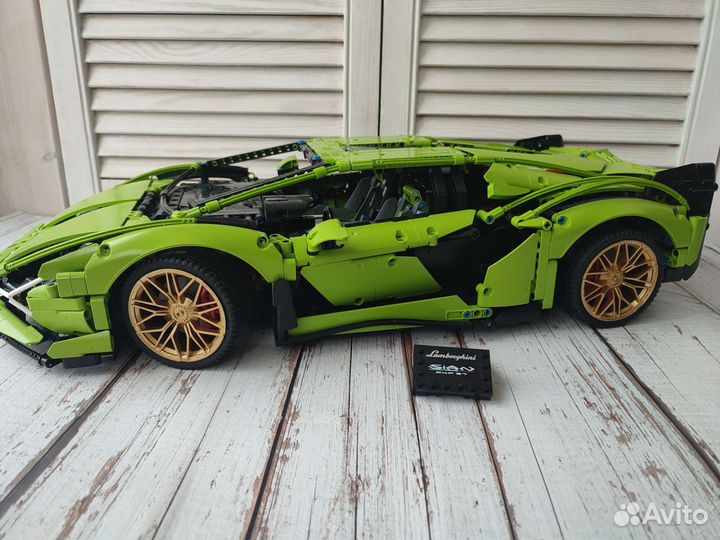 Lego Technic Lamborghini FKP 37 42115 аналог