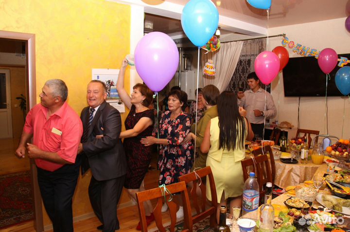 Ведущая - тамада на татарском и русском языках