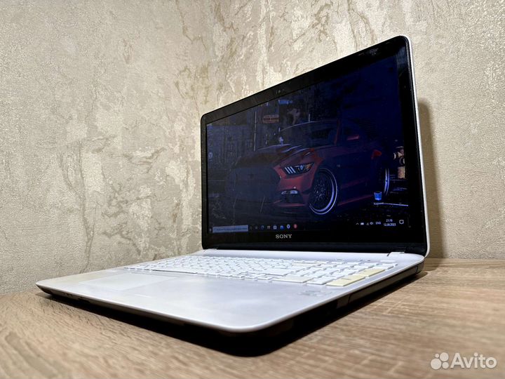 Игровой ноутбук Sony Vaio i3/750GB/GT740M/6GB
