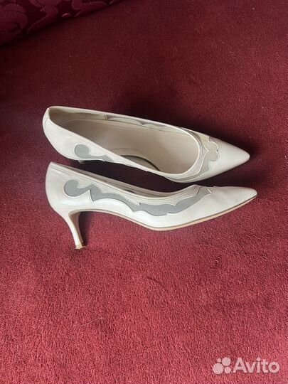 Туфли женские