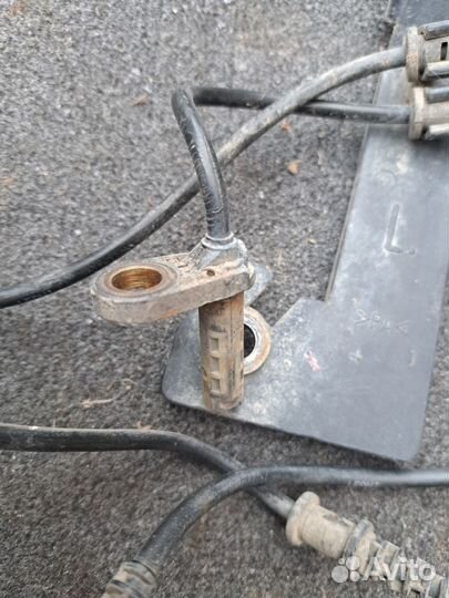 Mercedes w211 дачик абс передний левый