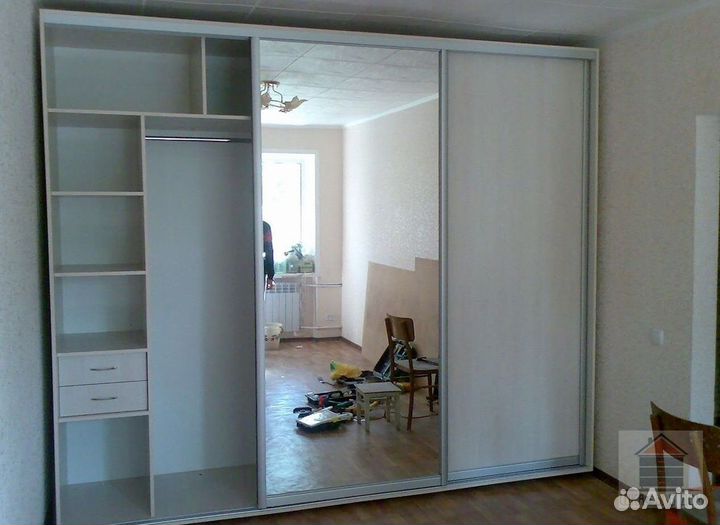 Стенка в гостиную