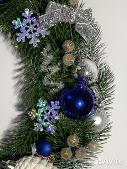 Новогодний венок ручной работы