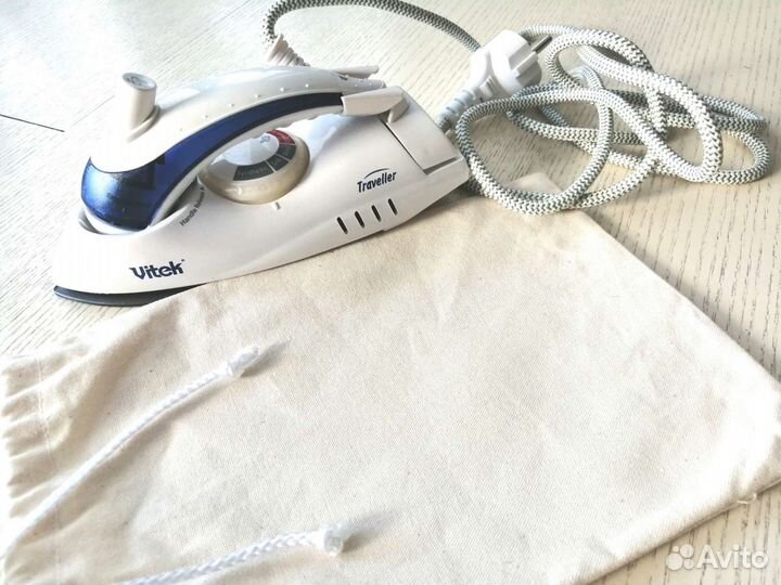 Утюг дорожный Vitek-1220 Traveler 1000 Вт
