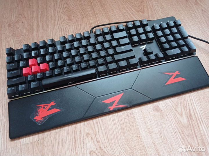 Игровая механическая клавиатура zet gaming blade