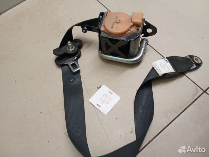 Ремень безопасности с пиропатроном передний правый