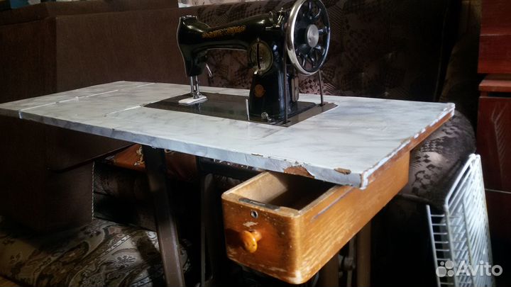 Швейная машинка подольская ножная