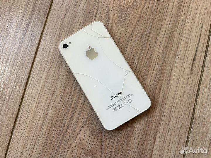 iPhone 4, 8 ГБ