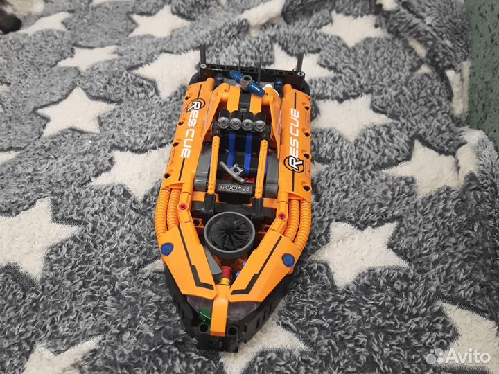 Катер из lego