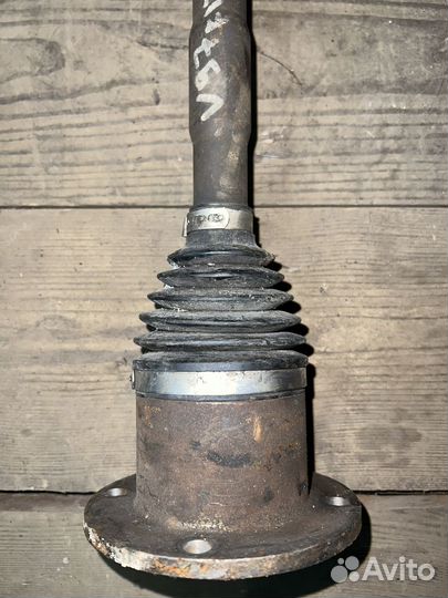 Привод передний правый Паджеро 4