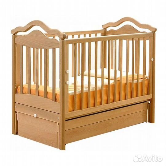 Детская кровать с маятником и ящиками