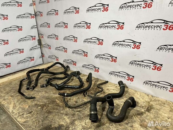 Патрубки системы охлаждения 1.6 экобуст Фокус 3