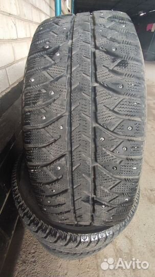 Bridgestone Ice Cruiser 7000 19.5/60 R15 88T