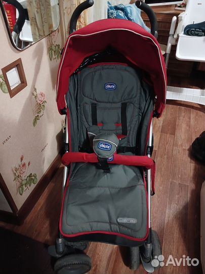 Прогулочная коляска трость chicco