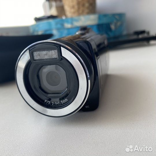 Видеокамера sony HDR-CX550E
