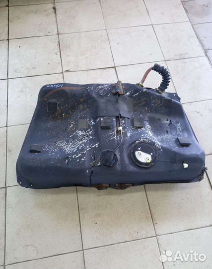 Бак топливный Toyota Camry 55