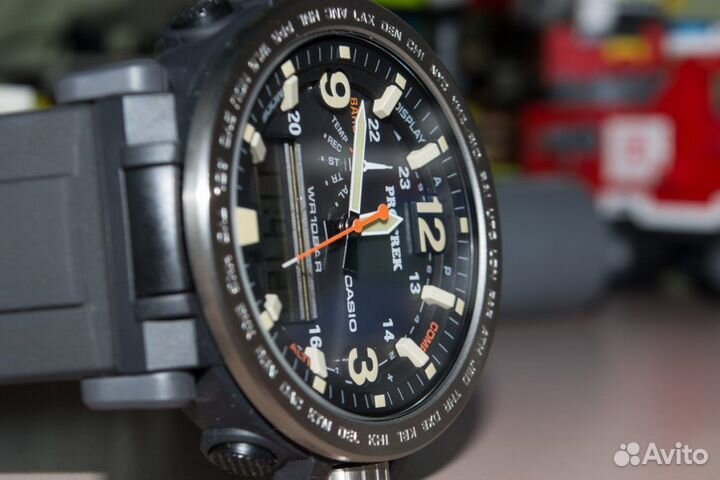 Часы Casio Pro Tec Tough Solar PRG-600-1