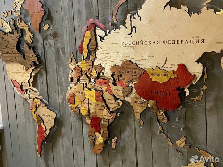 Карта мира из дерева с подсветкой, панно на стену