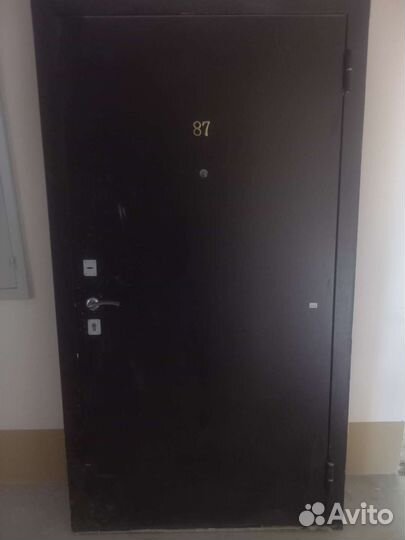 Металлическая дверь бу