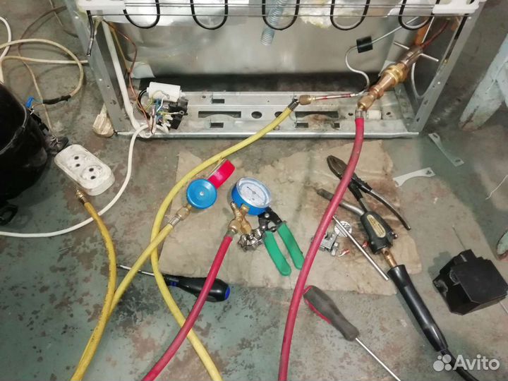 Ремонт холодильников