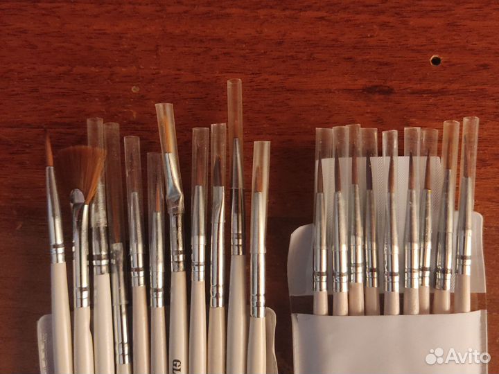 Кисти для ногтевого дизайна