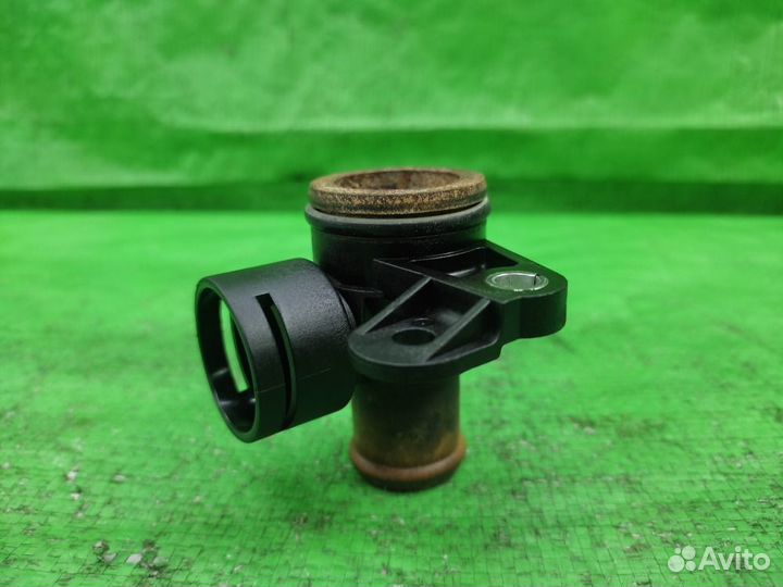 Фланец системы охлаждения Volkswagen Tiguan