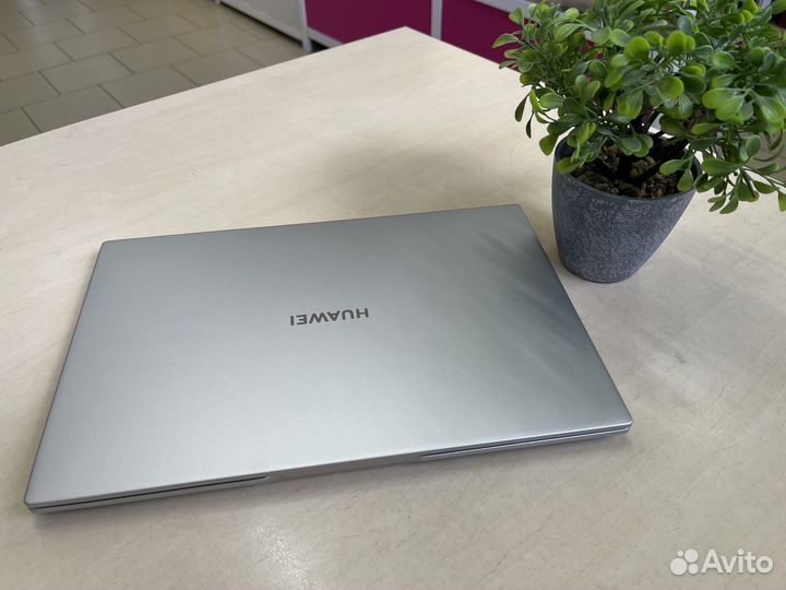 Ультрабук Huawei/Как новый/В коробке/14 дюймов