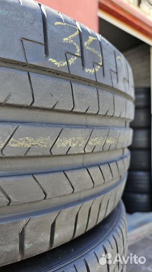 Pirelli P Zero PZ4 255/35 R20 и 275/35 R20 102Y