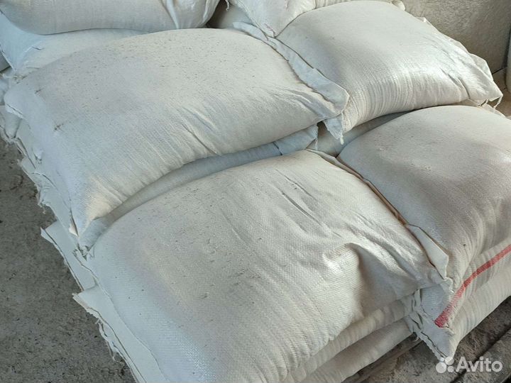 Комбикорм для всех (пшеницы+кукурузы+ячменя+горох)