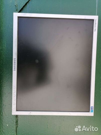 Монитор Samsung syncmaster 740n