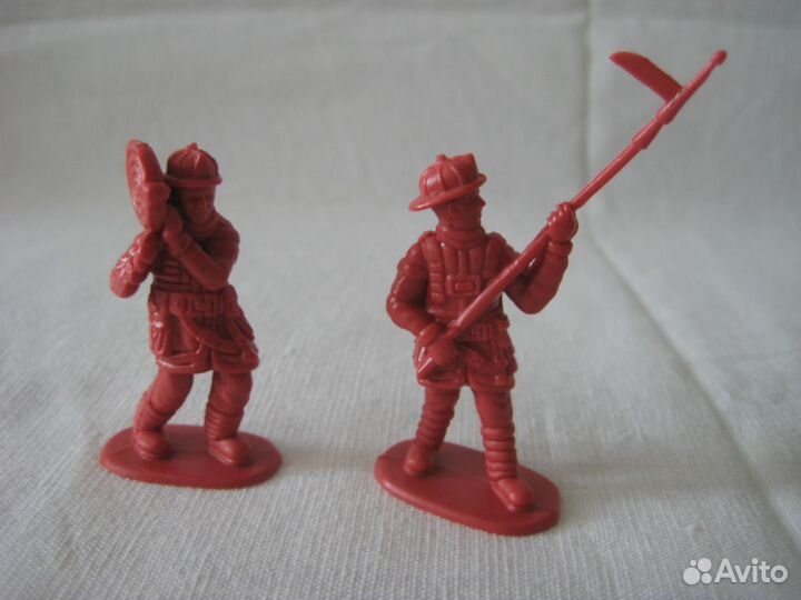 Солдатики - Фигурки «Пожарные»