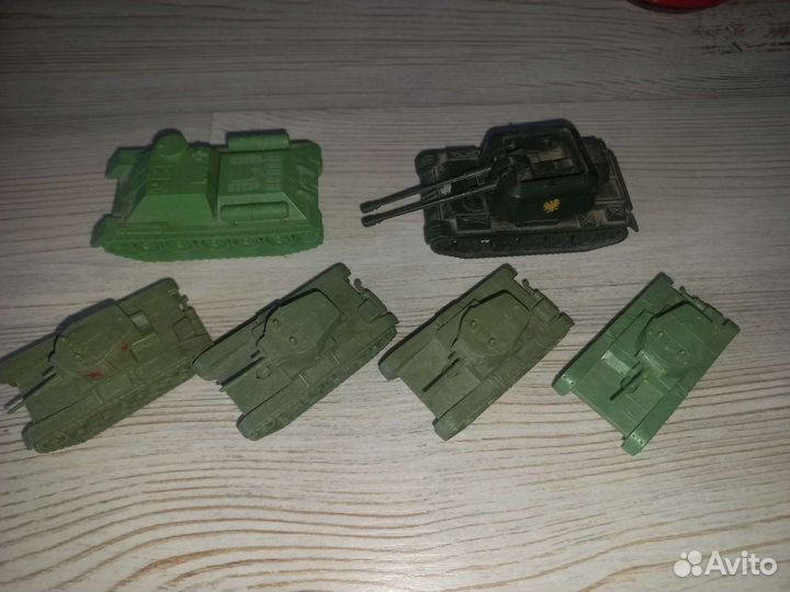 Танк су-100, бт. Минск з-д мир СССР