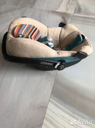 Детское автокресло от 0 maxi cosi 2 wayFix+Pebble
