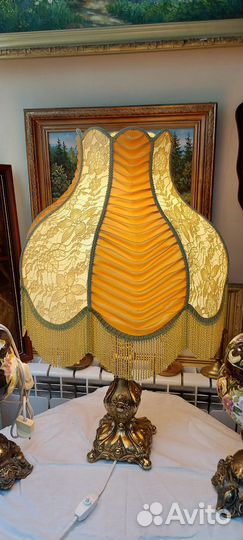 Антикварная настольная электричесская лампа