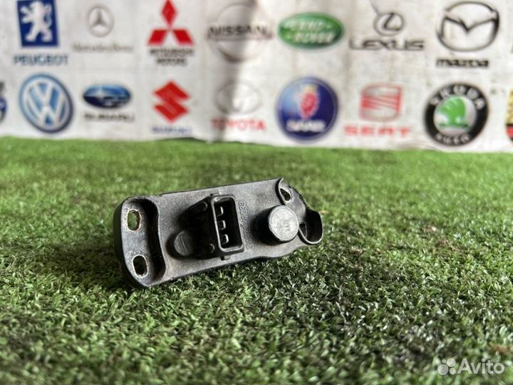 Датчик положения дроссельной заслонки Audi 80 B4