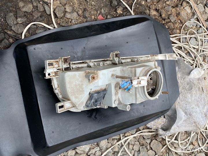 Фара левая nissan primera p10