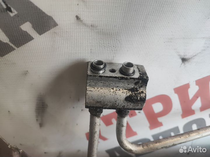 Опель Омега Масляный радиатор коробки передач