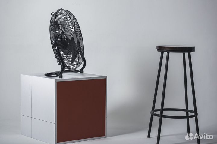 Аренда светлой фотостудии с циклорамой