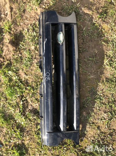 Решетка радиатора Discovery 3 чёрная